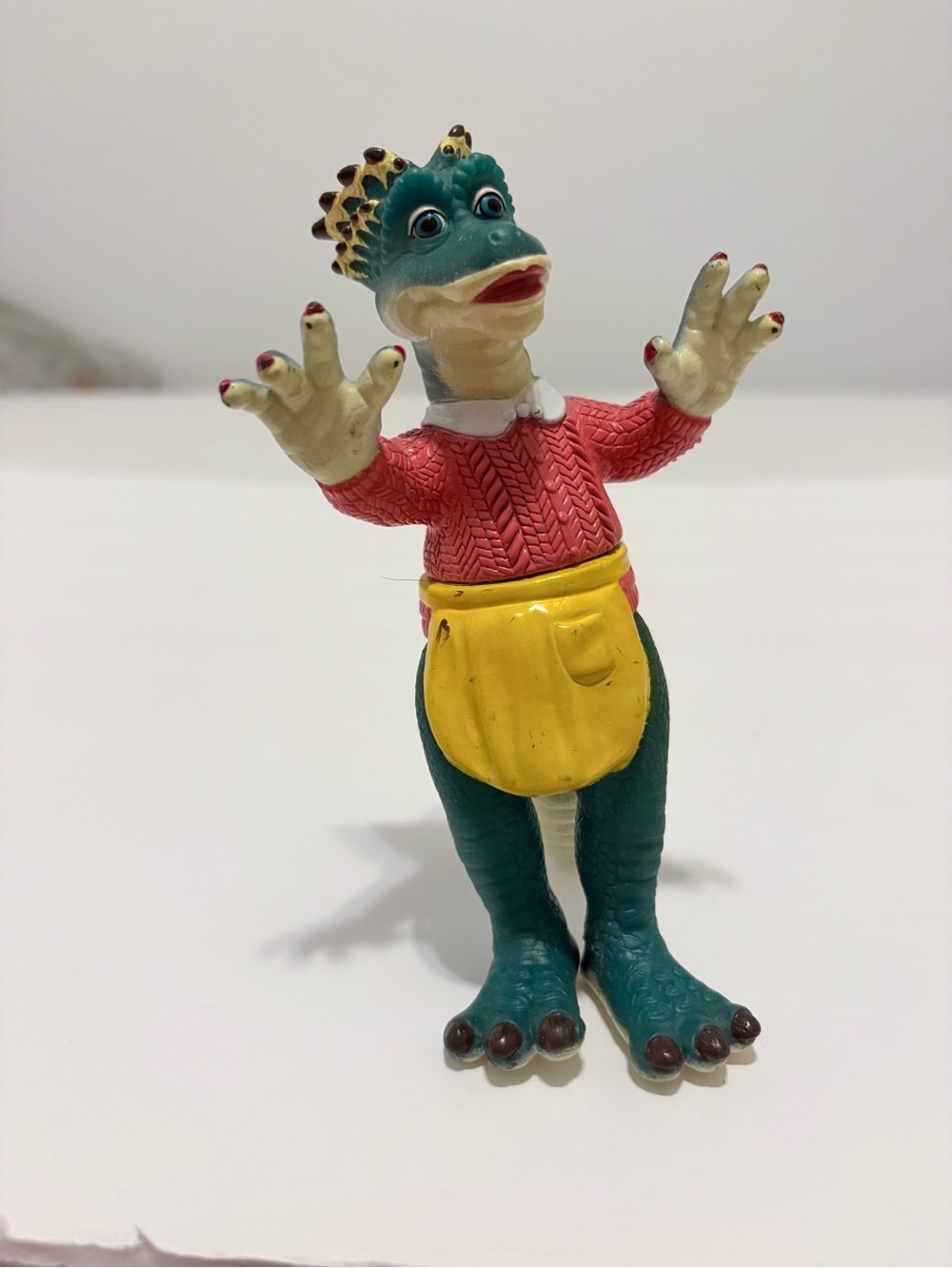 Vintage 1991 Disney Dinosaurs TV Show Toys Figures Sinclair Family - Picture 10 of 11